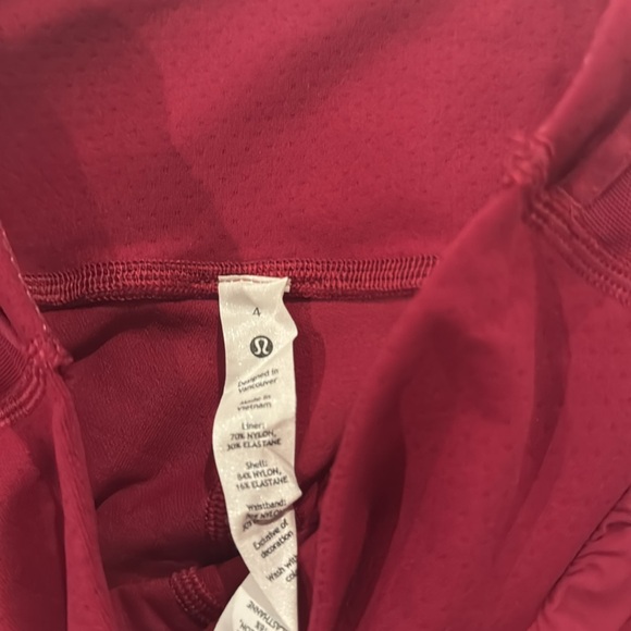 Lululemon run shorts - Picture 3 of 3